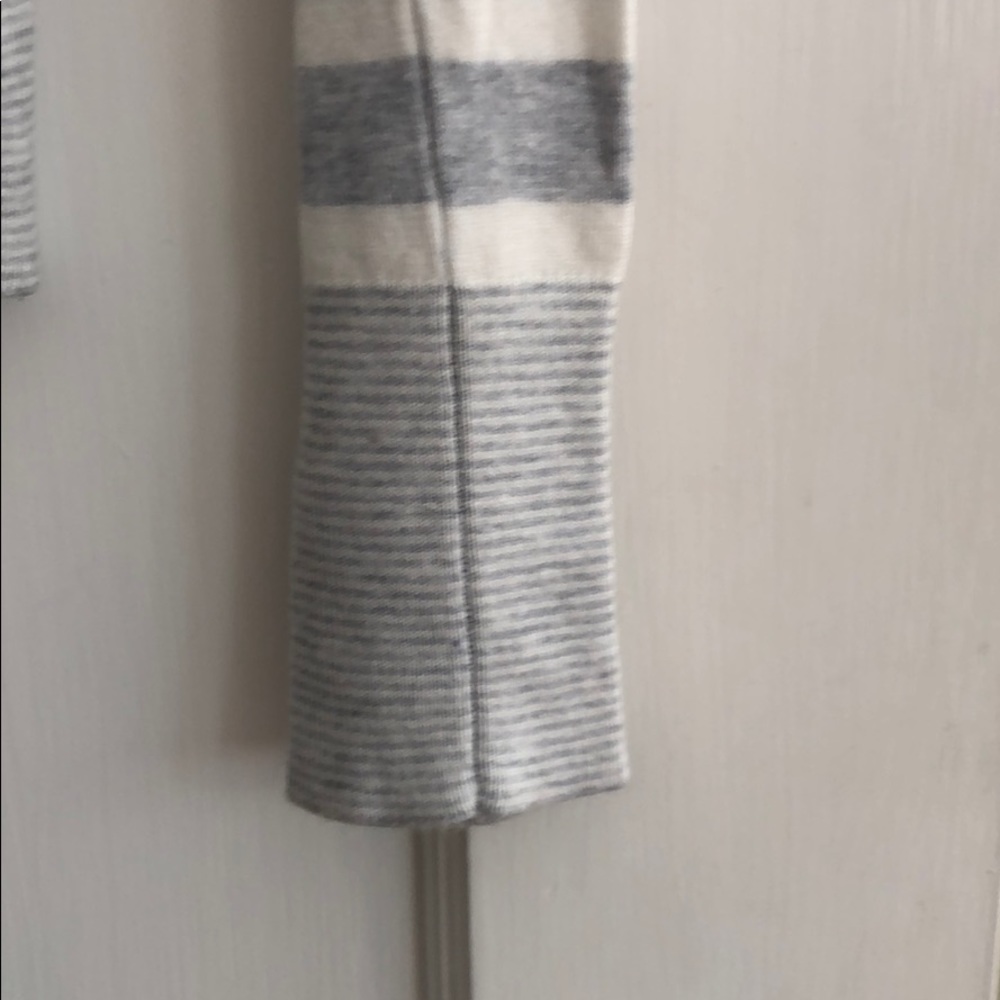 Express button down cardigan - Picture 4 of 4